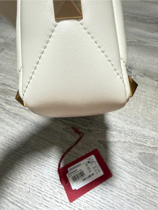 Valentino Garavani White Quilted Shoulder Bag with Gold Studs